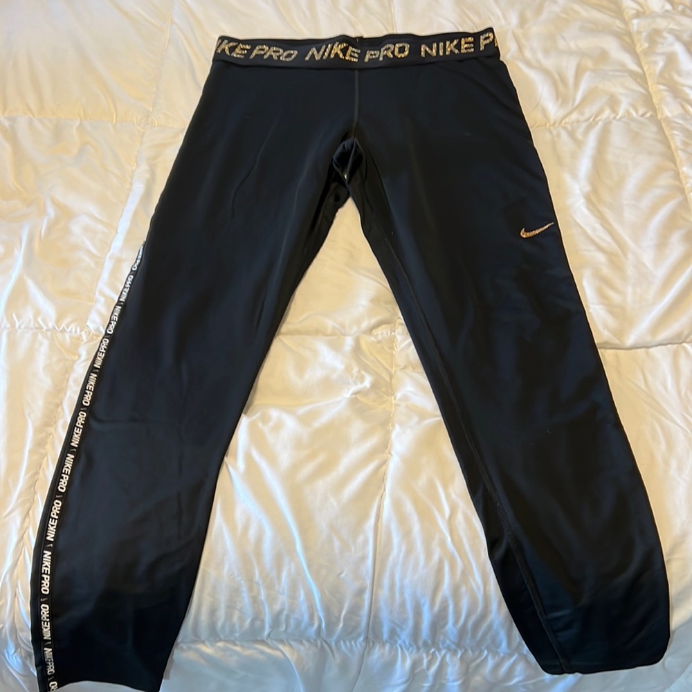 Nike Pro leggings